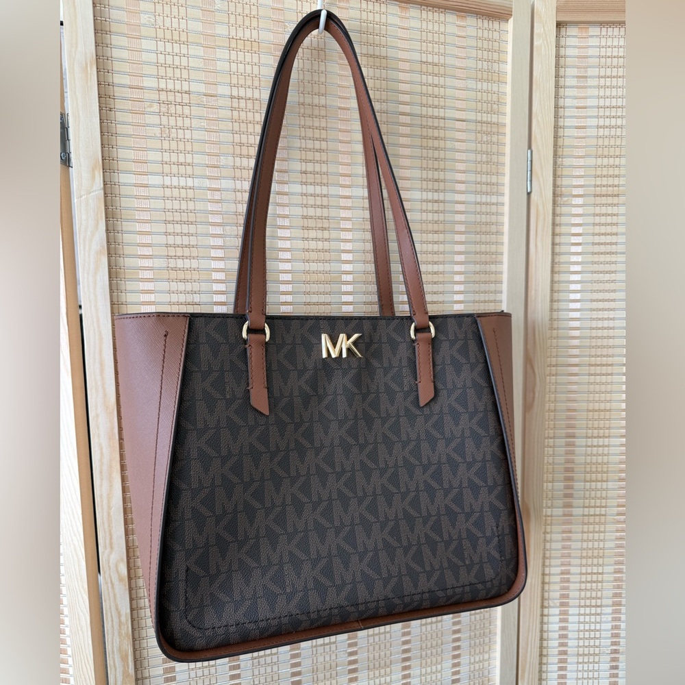 Michael Michael Kors Womens Sylvia Leather Logo Shoulder Handbag Brown Medium